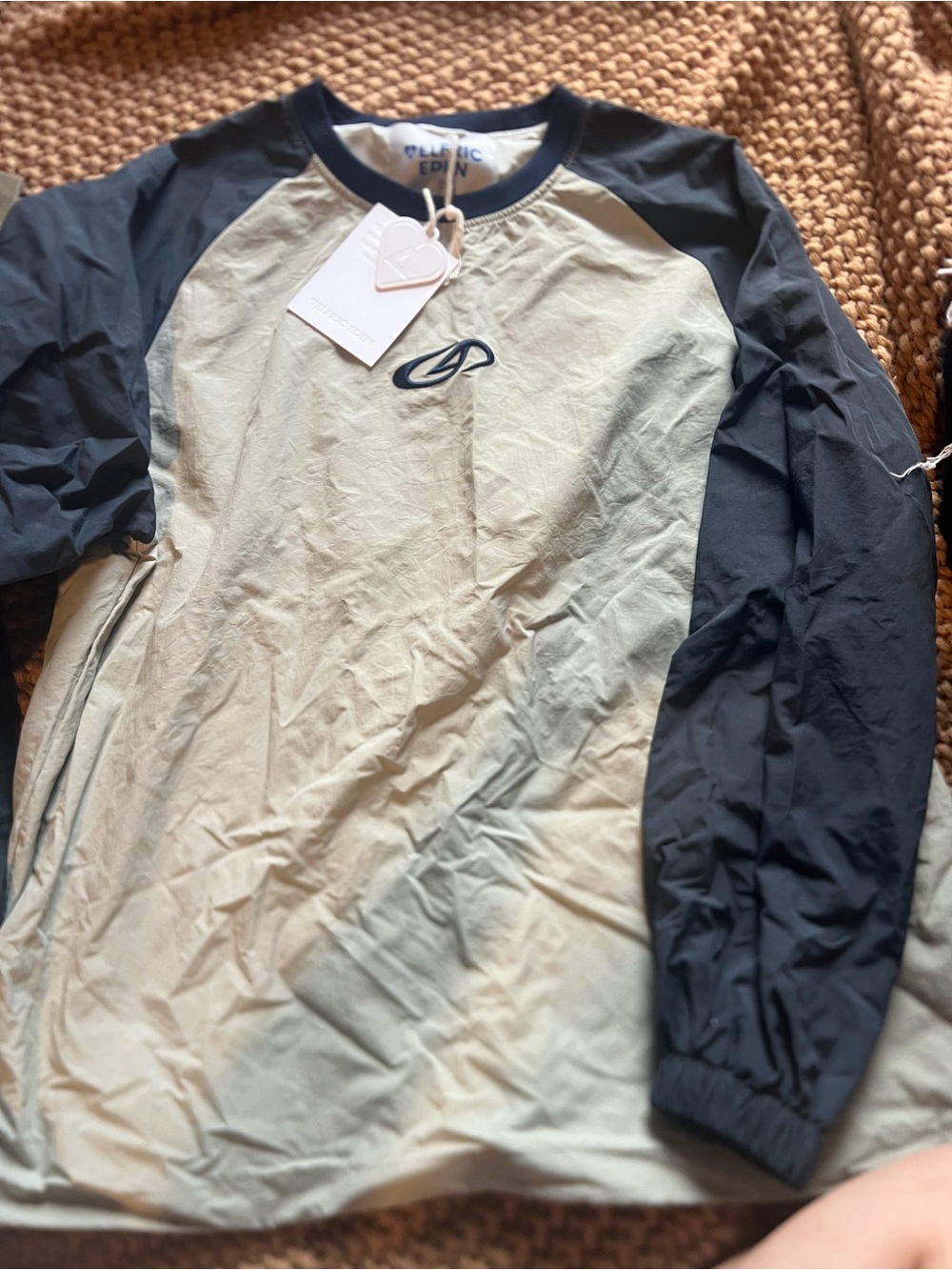 Aelfric Eden Colorblock Raglan Windbreaker Pullover Shirt